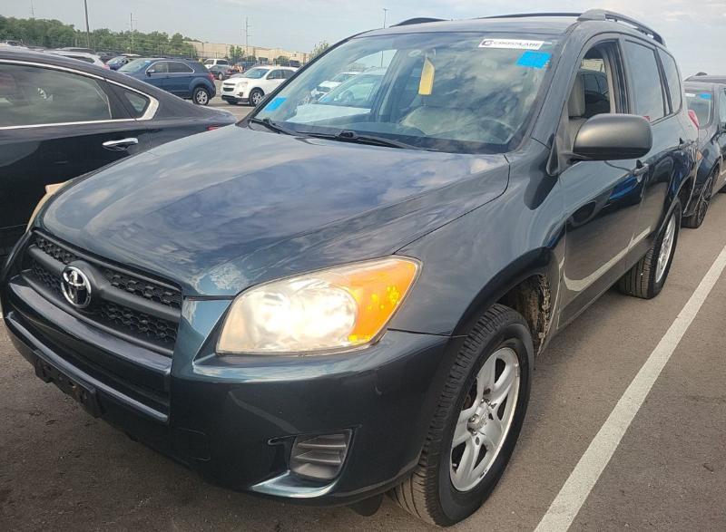 Toyota RAV4 Base 2011