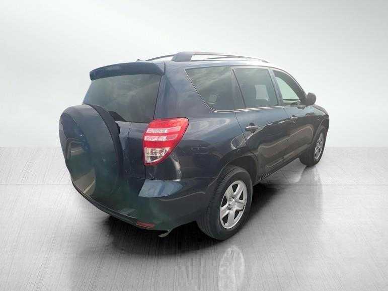 Toyota RAV4 Base 2011