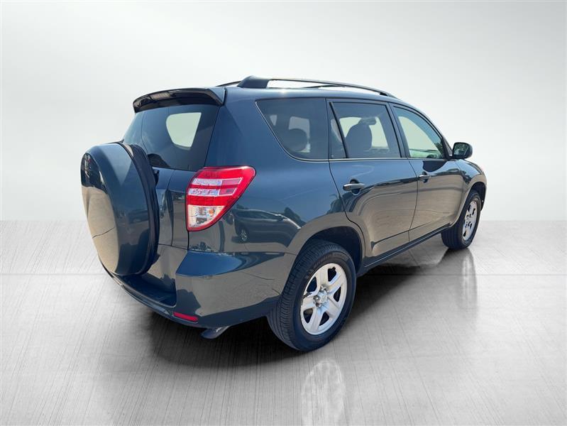 Toyota RAV4 Base 2011