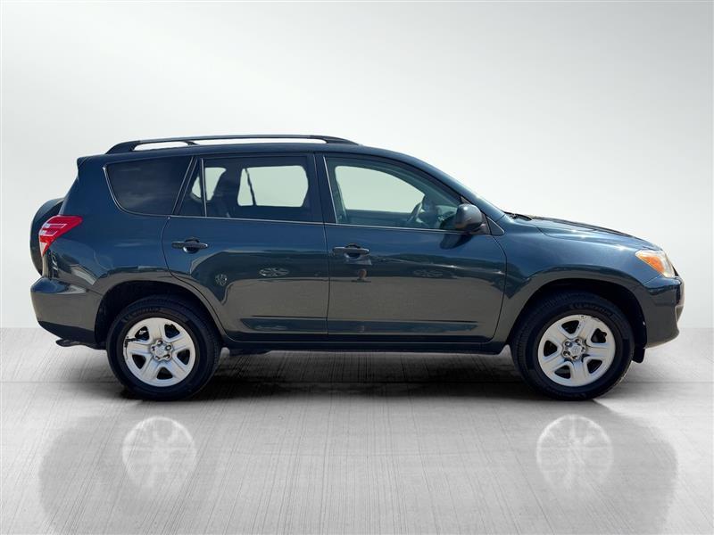 Toyota RAV4 Base 2011