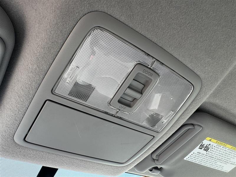 Toyota RAV4 Base 2011