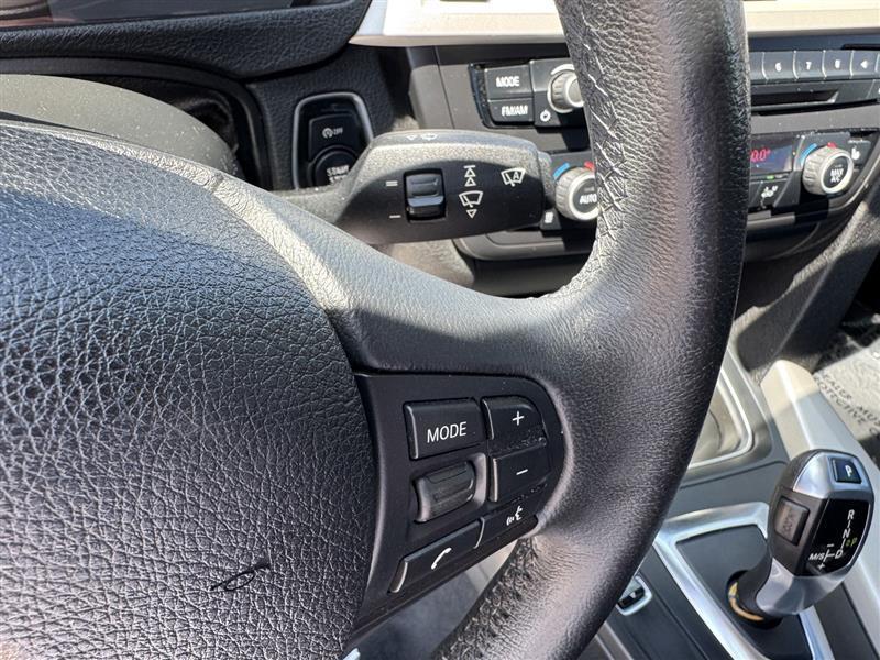 BMW 3-Series 320i xDrive 2015