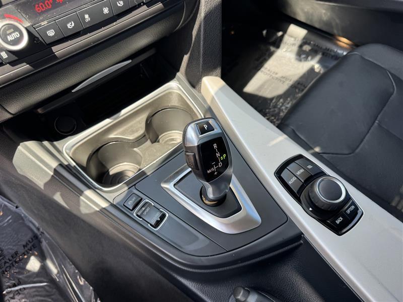 BMW 3-Series 320i xDrive 2015