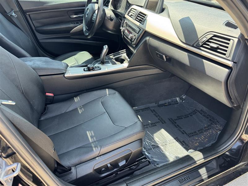 BMW 3-Series 320i xDrive 2015