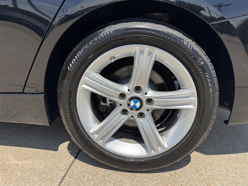 BMW 3-Series 320i xDrive 2015