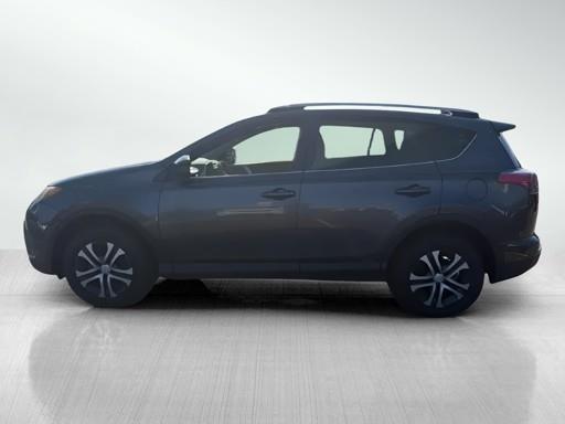 Toyota RAV4 LE AWD 2016