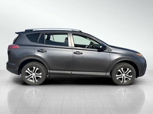 Toyota RAV4 LE AWD 2016