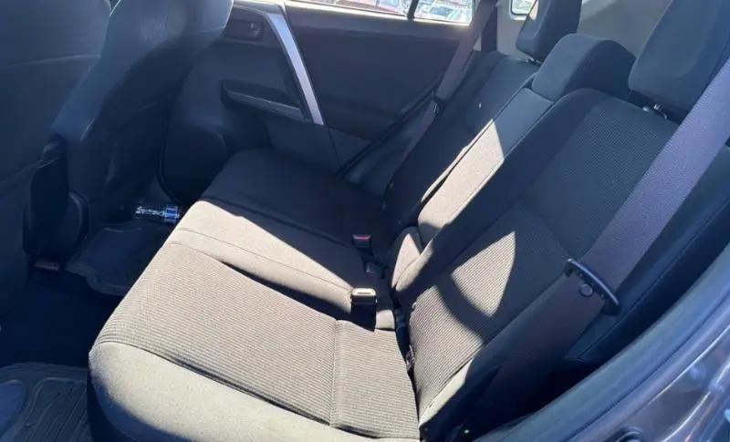 Toyota RAV4 LE AWD 2016