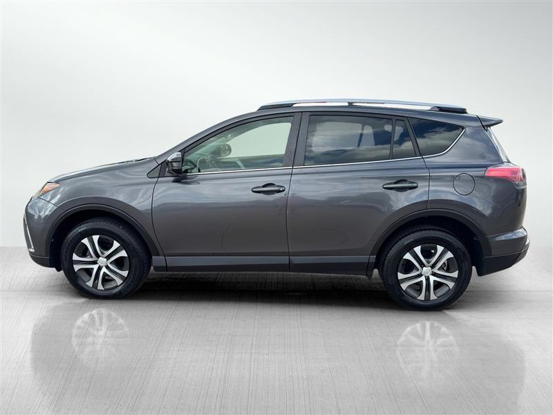 Toyota RAV4 LE AWD 2016
