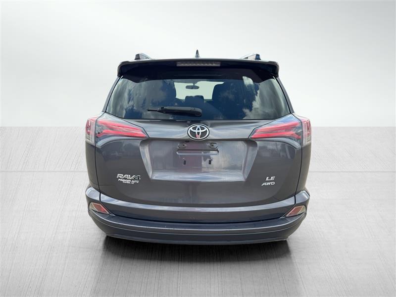 Toyota RAV4 LE AWD 2016
