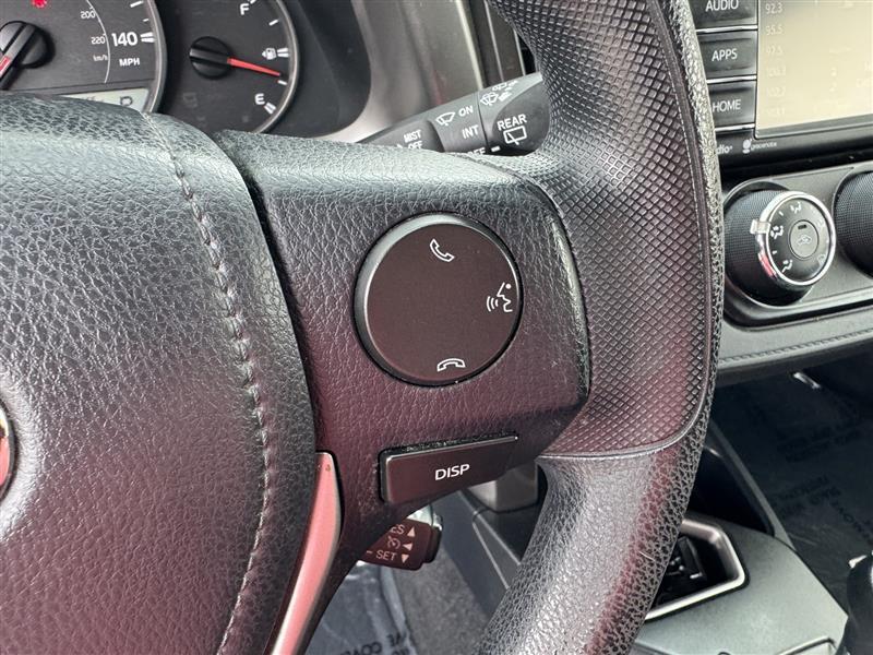 Toyota RAV4 LE AWD 2016