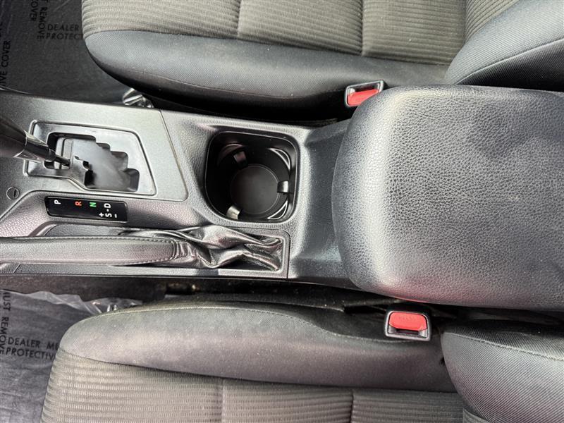 Toyota RAV4 LE AWD 2016