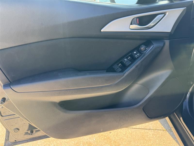 Mazda MAZDA3 Sport 4D Sedan 2017