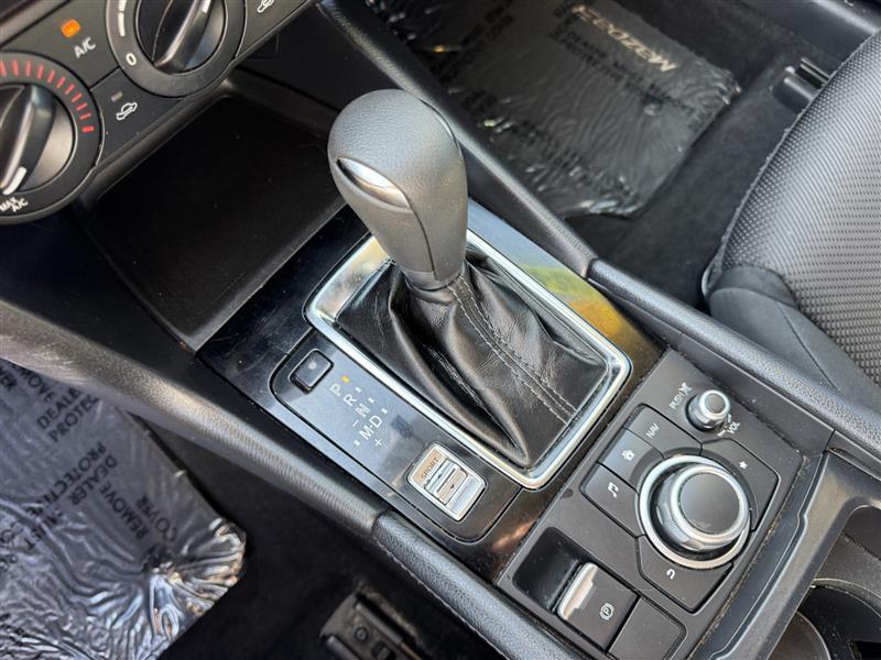 Mazda MAZDA3 Sport 4D Sedan 2017