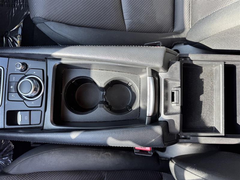 Mazda MAZDA3 Sport 4D Sedan 2017