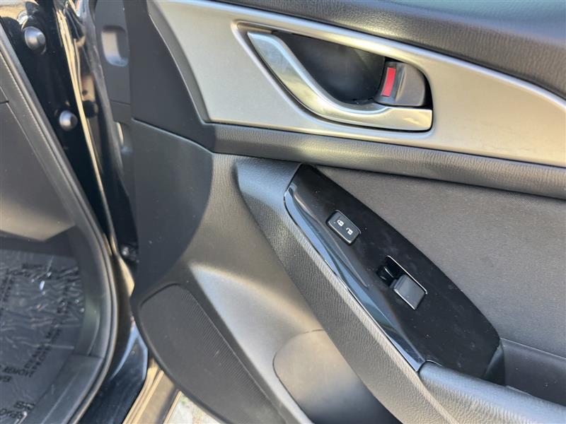 Mazda MAZDA3 Sport 4D Sedan 2017