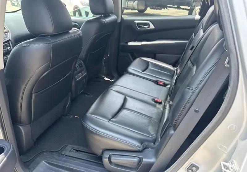 Nissan Pathfinder SL 2015