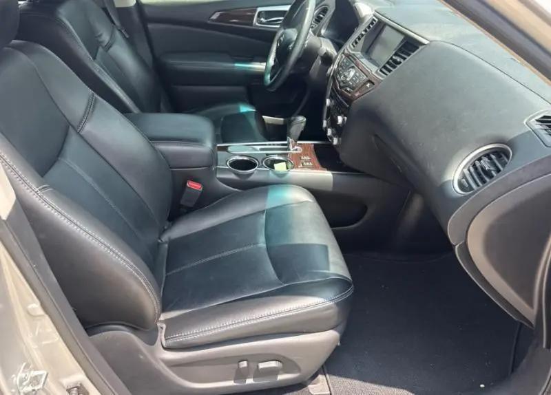 Nissan Pathfinder SL 2015