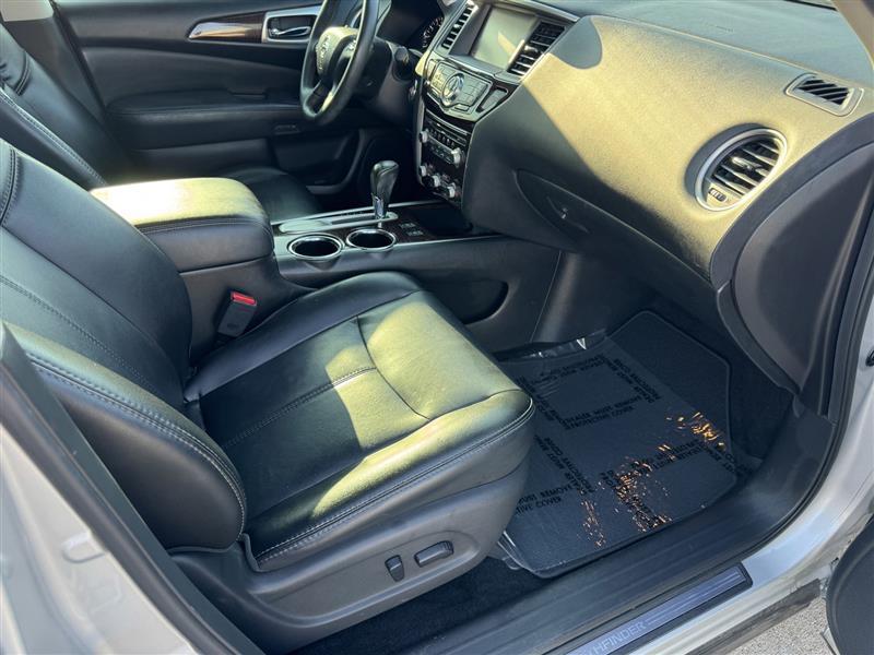 Nissan Pathfinder SL 2015