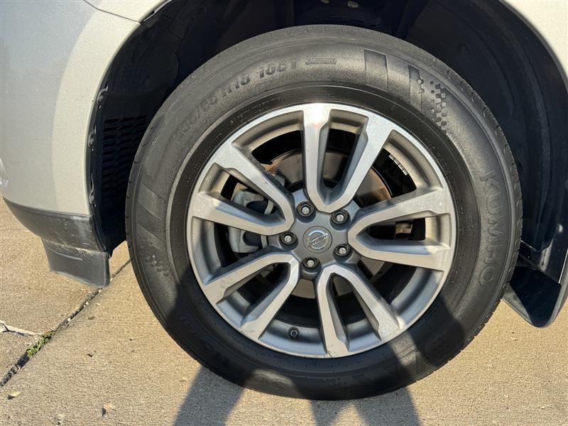 Nissan Pathfinder SL 2015