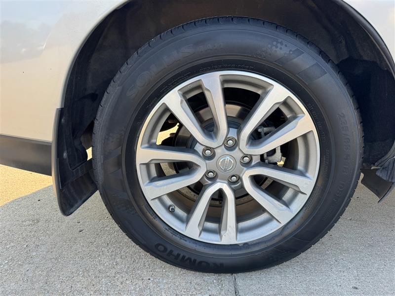 Nissan Pathfinder SL 2015