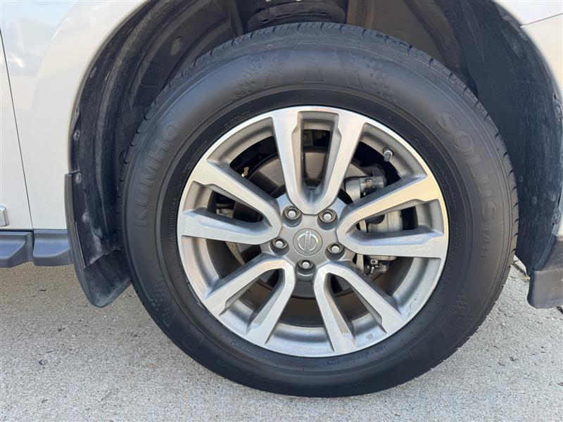 Nissan Pathfinder SL 2015