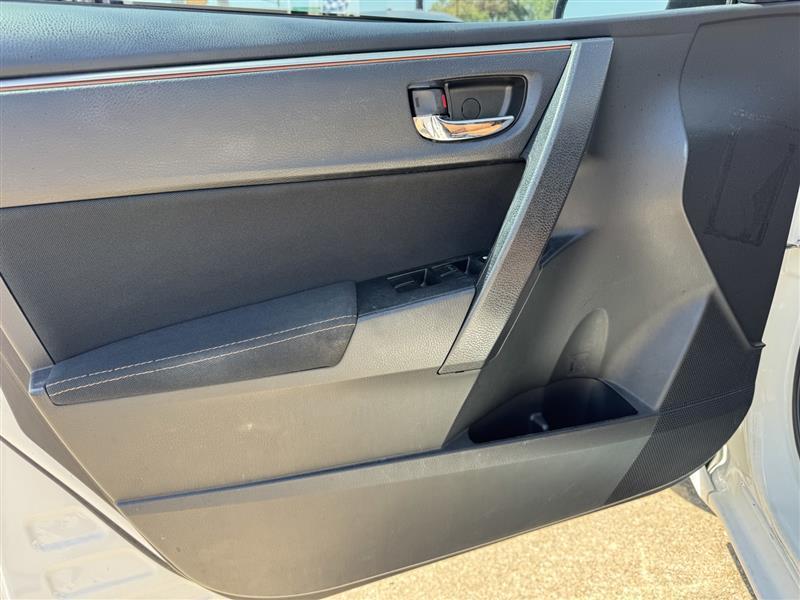 Toyota Corolla L 2016