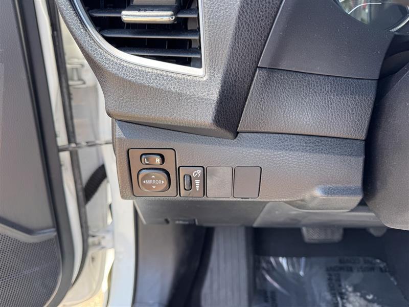 Toyota Corolla L 2016