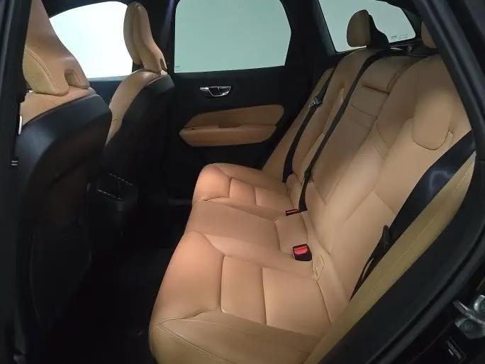 Volvo XC60 T6 Momentum AWD 2019