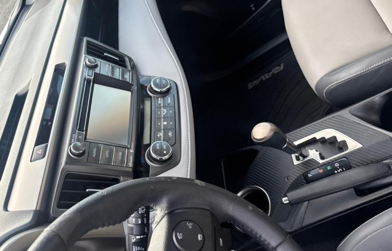 Toyota RAV4 Limited FWD 2014