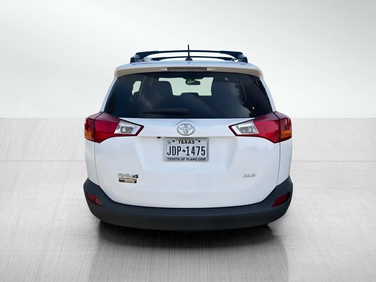 Toyota RAV4 XLE FWD 2014