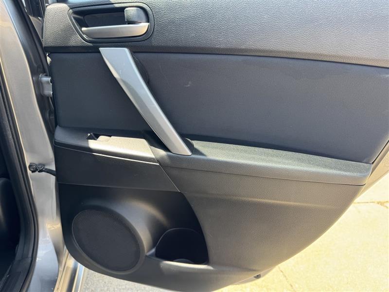 Mazda MAZDA3 s Sport 5-Door 2010