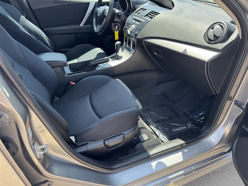 Mazda MAZDA3 s Sport 5-Door 2010