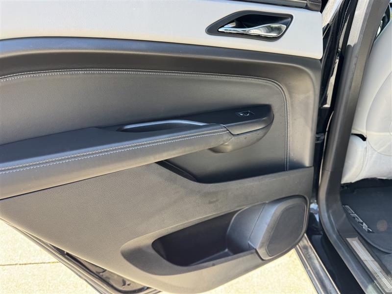 Cadillac SRX Standard FWD 2016