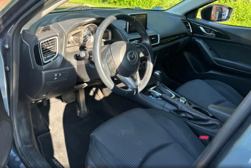 Mazda MAZDA3 i Touring 4D Hatchback 2015