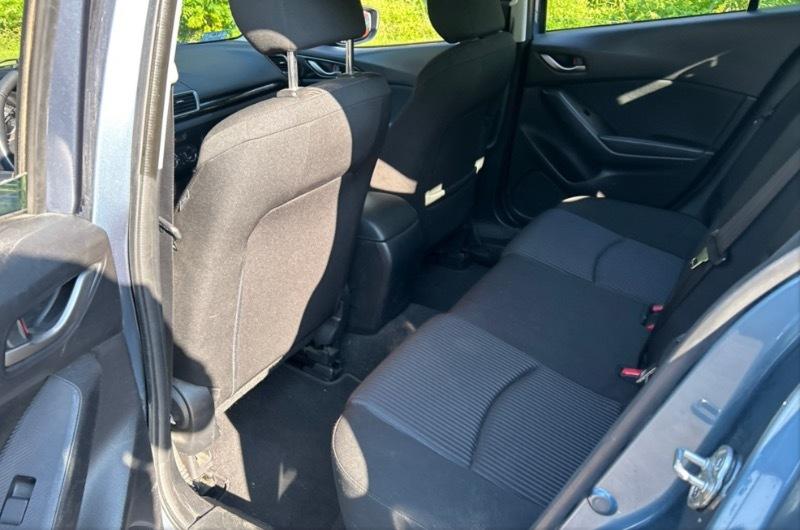 Mazda MAZDA3 i Touring 4D Hatchback 2015