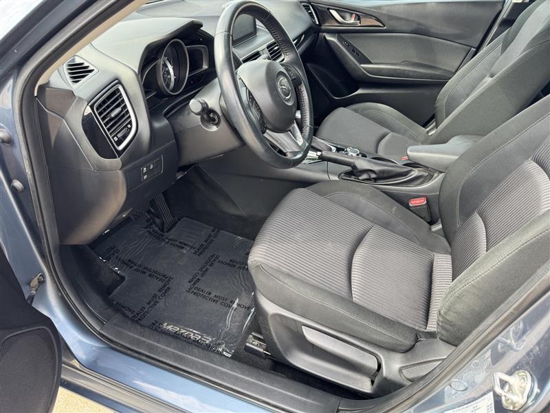 Mazda MAZDA3 i Touring 4D Hatchback 2015