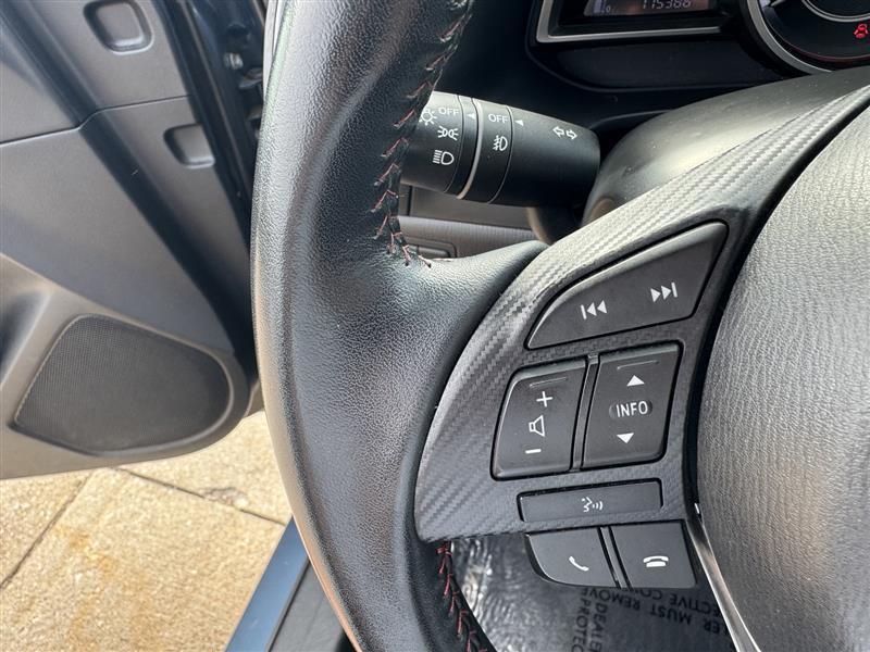 Mazda MAZDA3 i Touring 4D Hatchback 2015