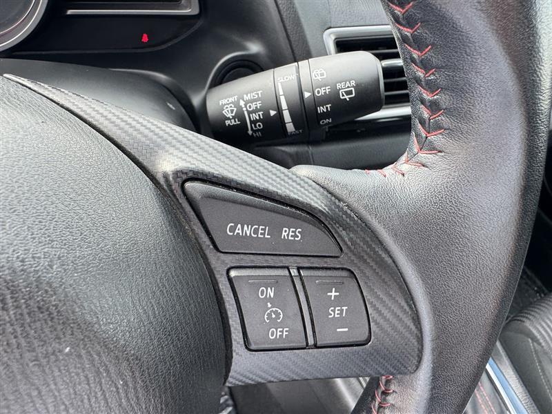 Mazda MAZDA3 i Touring 4D Hatchback 2015