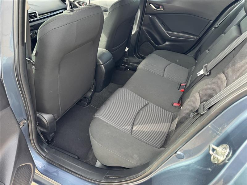 Mazda MAZDA3 i Touring 4D Hatchback 2015