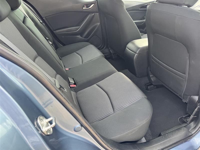 Mazda MAZDA3 i Touring 4D Hatchback 2015