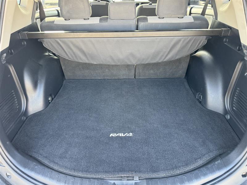 Toyota RAV4 LE AWD 2014