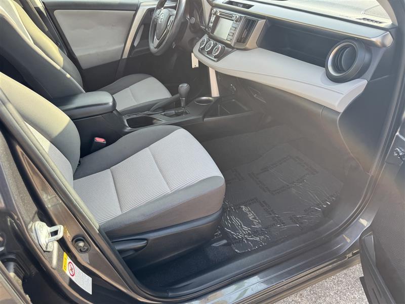 Toyota RAV4 LE AWD 2014