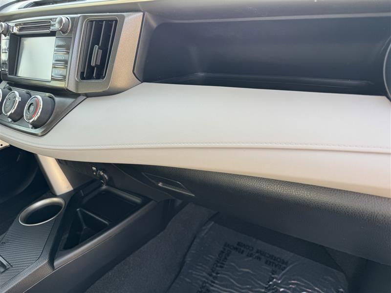 Toyota RAV4 LE AWD 2014