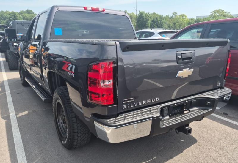 Chevrolet Silverado 1500 LTZ Z71 Crew Cab 4WD 2010