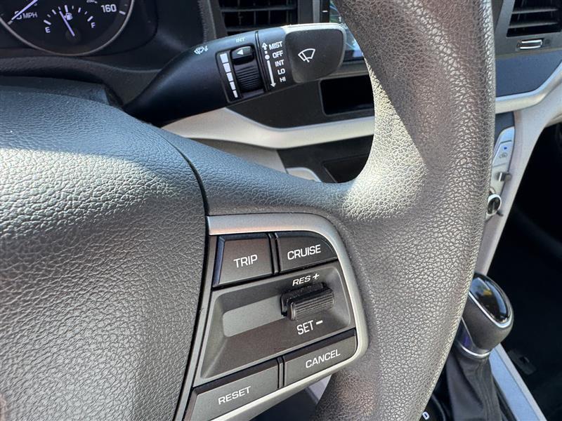 Hyundai Elantra SE 2017