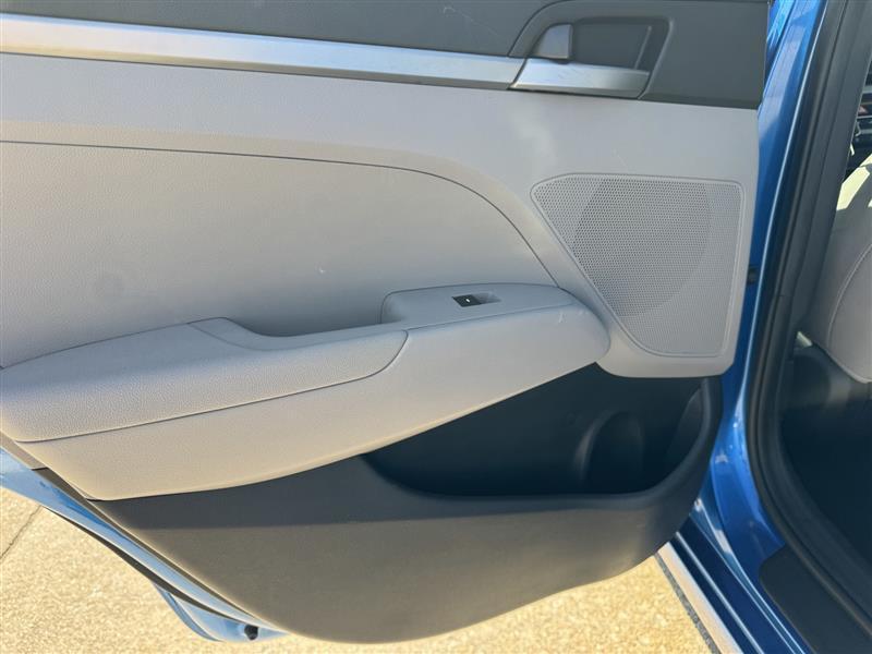 Hyundai Elantra SE 2017