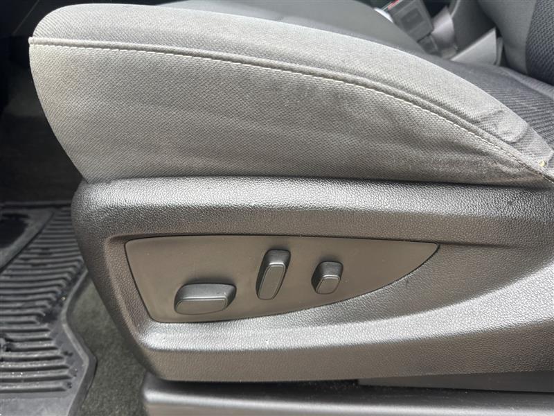 Chevrolet Silverado photo 11
