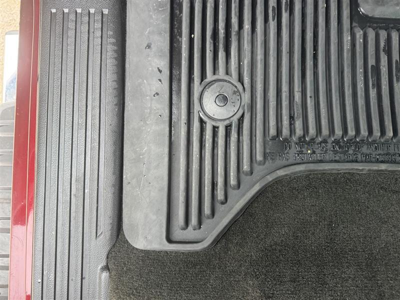 Chevrolet Silverado photo 13