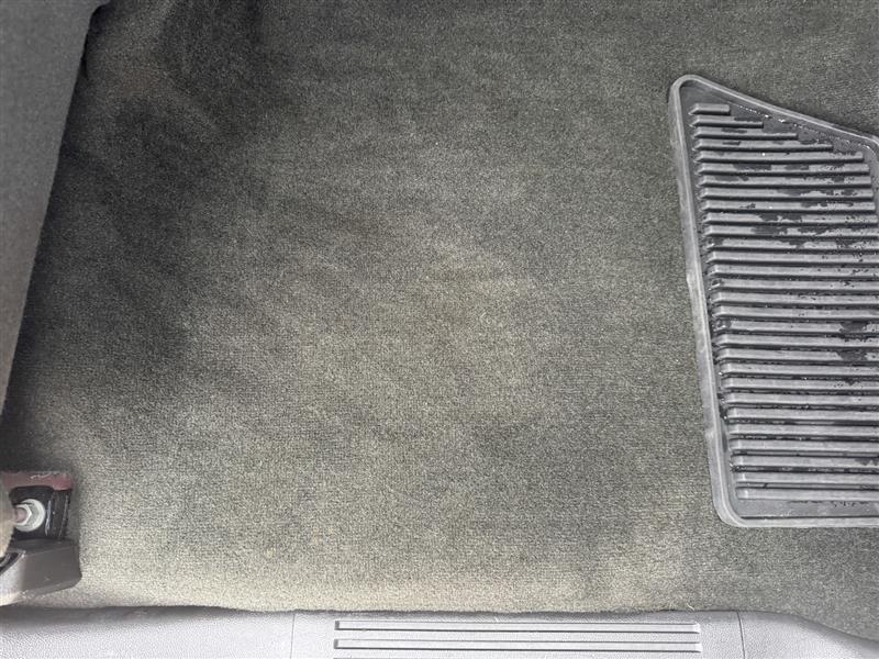Chevrolet Silverado photo 30